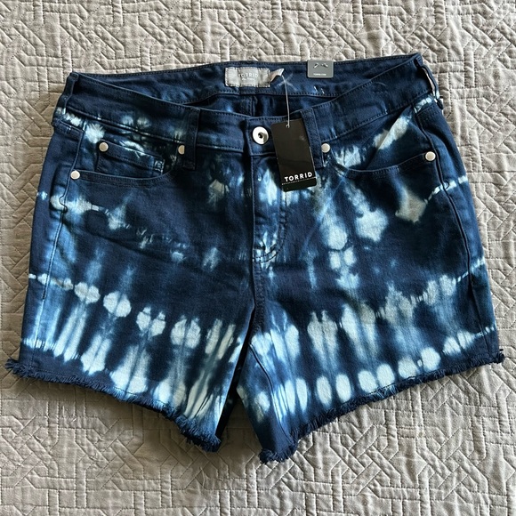 torrid Pants - Torrid NWT Navy Tie Dye Mid Rise Denim Shorts Size 10